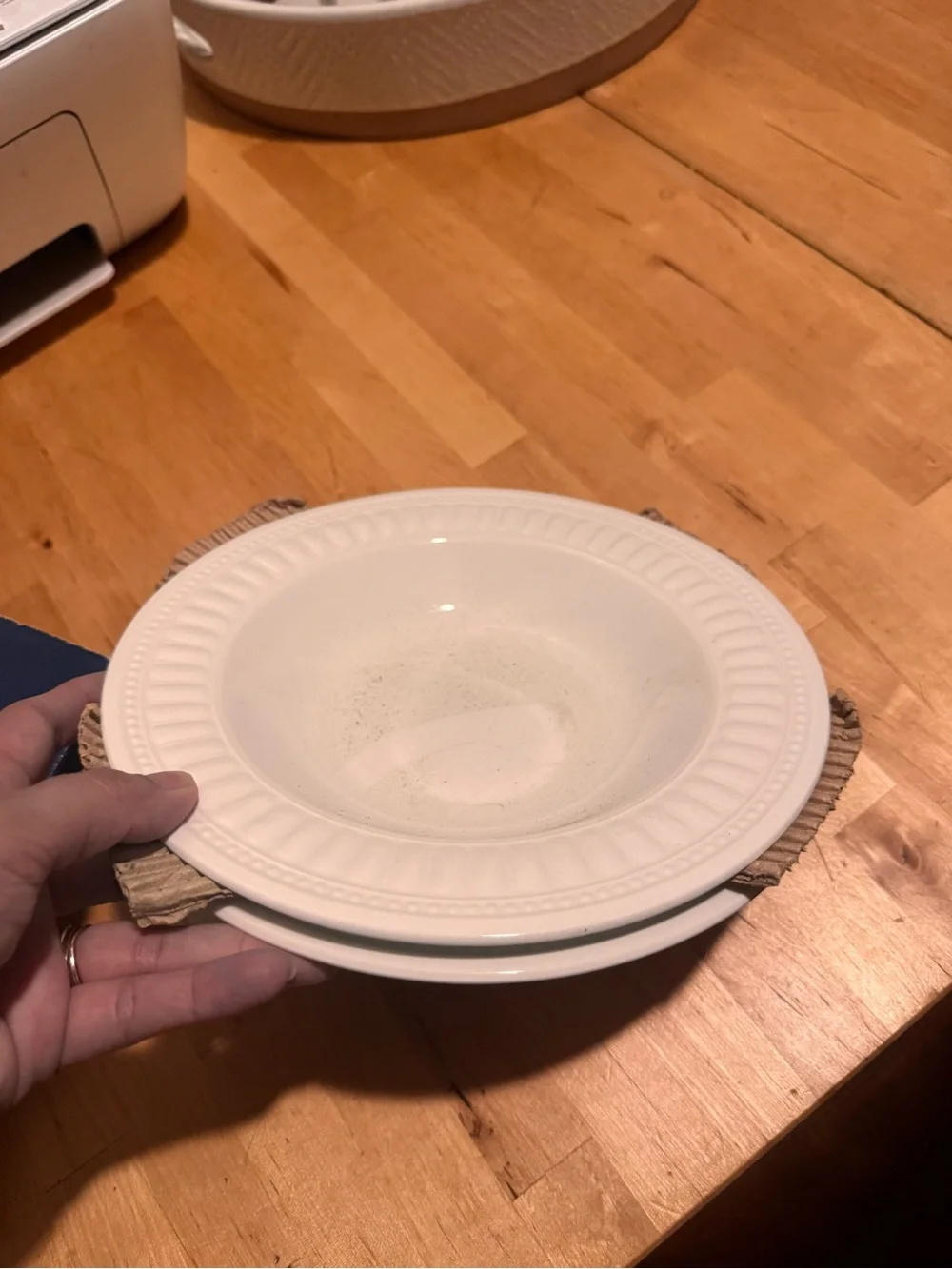 Oneida White Ariel Soup/Cereal Bowls - Set of 2